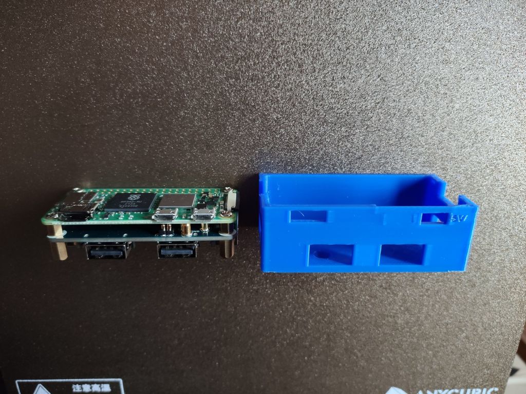 Pi Zero (2) W, USB HUB HAT ja 4&quot; kosketusnäyttö Anycubic Vyperille