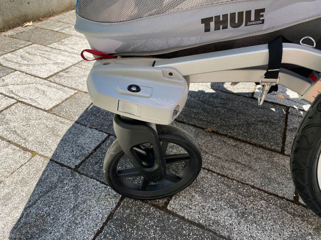Thule Chariot Sport Buggy -pyöräsovitin Cougarille