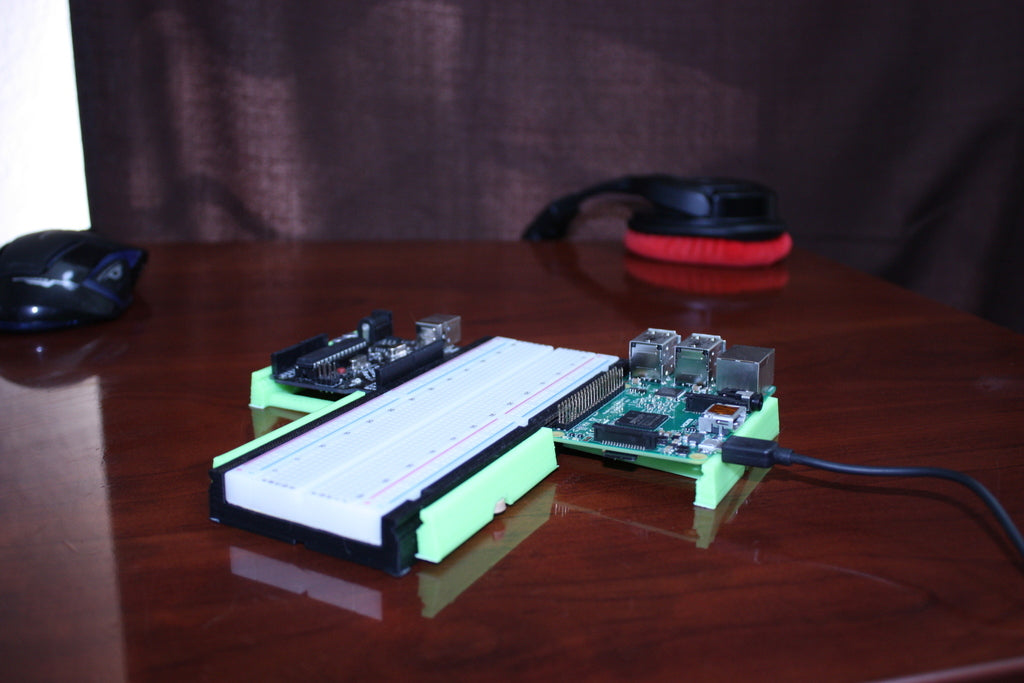Breadboard Jousipuristin Arduinolle tai Raspberry Pi:lle